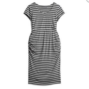 Loveappella Knit Ruched Maternity Dress